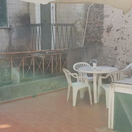 Terrazza Nel Borgo Lägenhet Santo Stefano di Magra